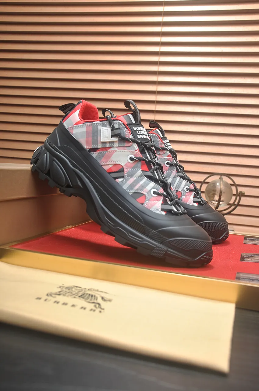 Men's shoes 💰640💶[Burberry] (cowhide lining) classic low-top sneakers｜Imported cowhide with classic plaid fabric｜Cow leather lining｜Original outsole｜Fine workmanship and comfortable to wear Size: 38-44 (customized at 45)